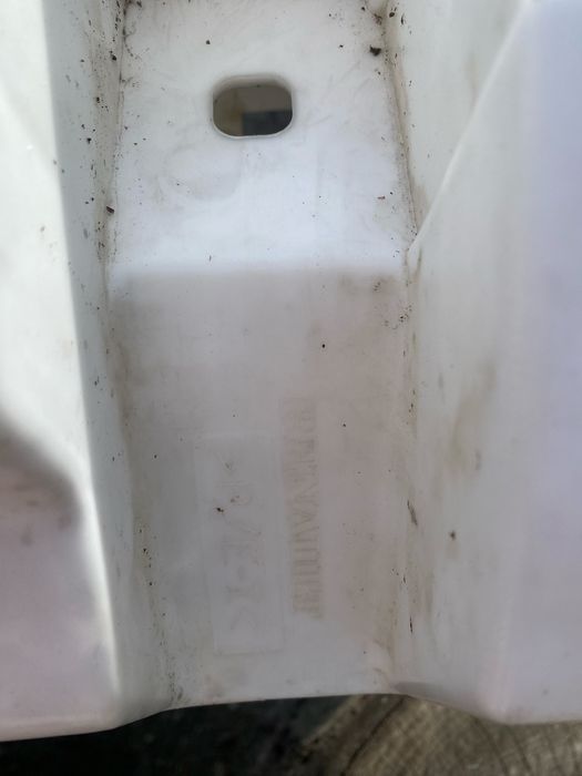 Armatura plastic bara spate  Renault