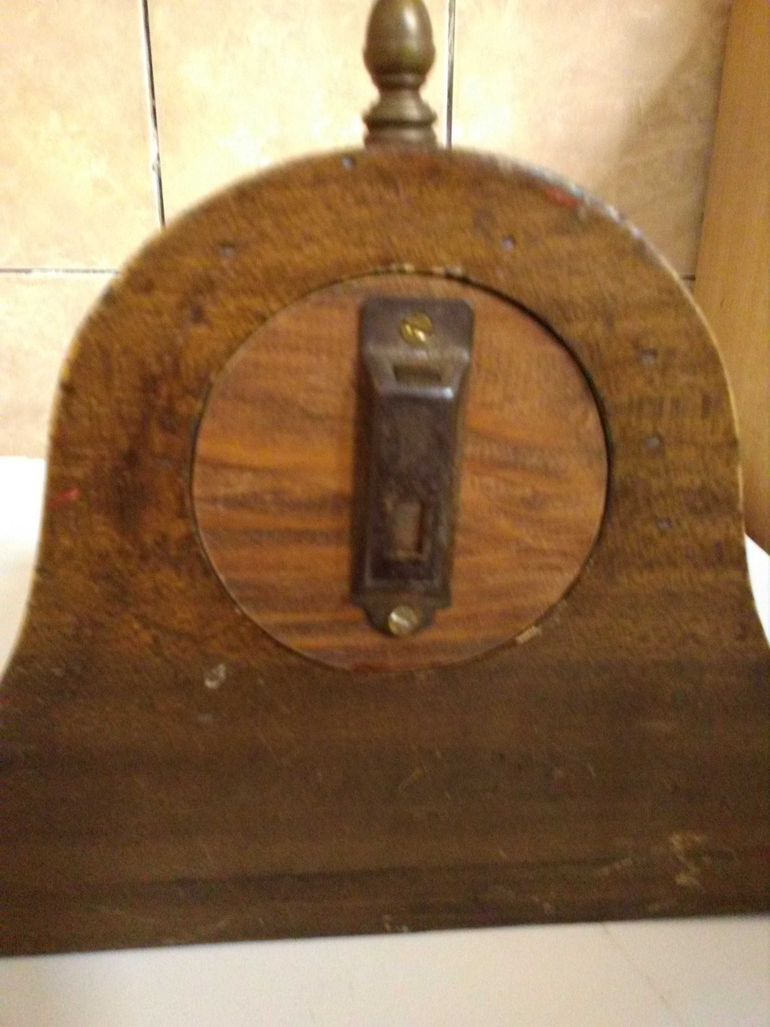 Ceas vechi din lemn cu baterie ptr birou