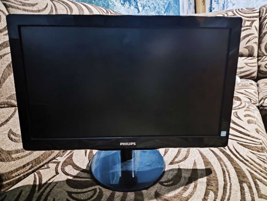 Монитор 21,5 дюйма FULL HD 1920x1080