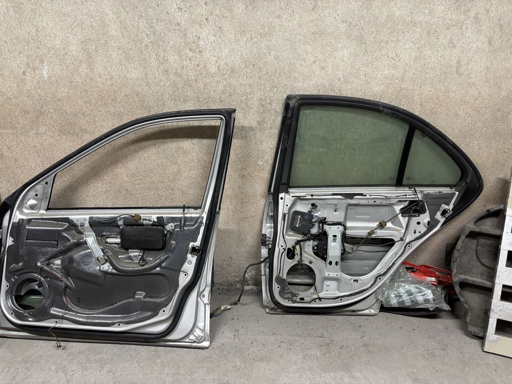Врати за Mercedes W203