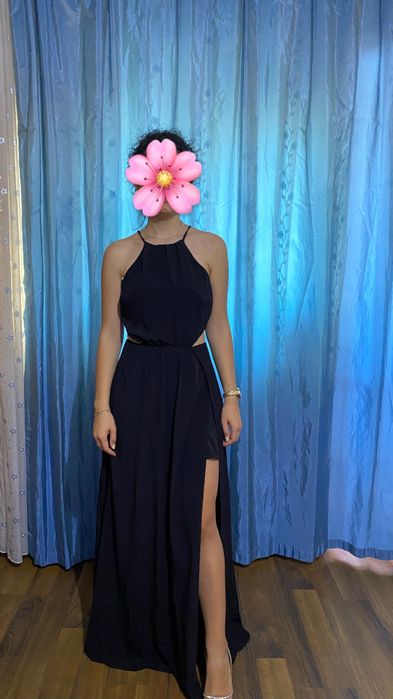 Елегантна черна рокля