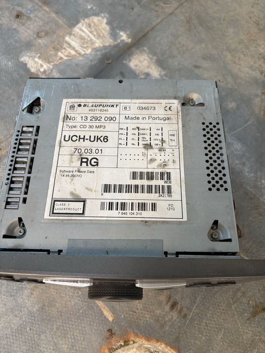 Radio/cd opel vivaro/renault traffic/nissan primaster