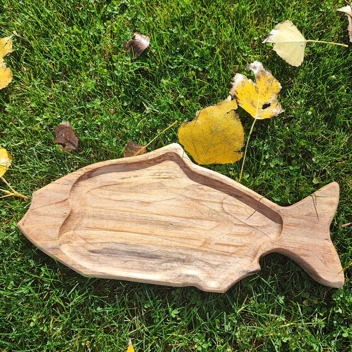 Ръчно изработенa дървена дъска за рязане