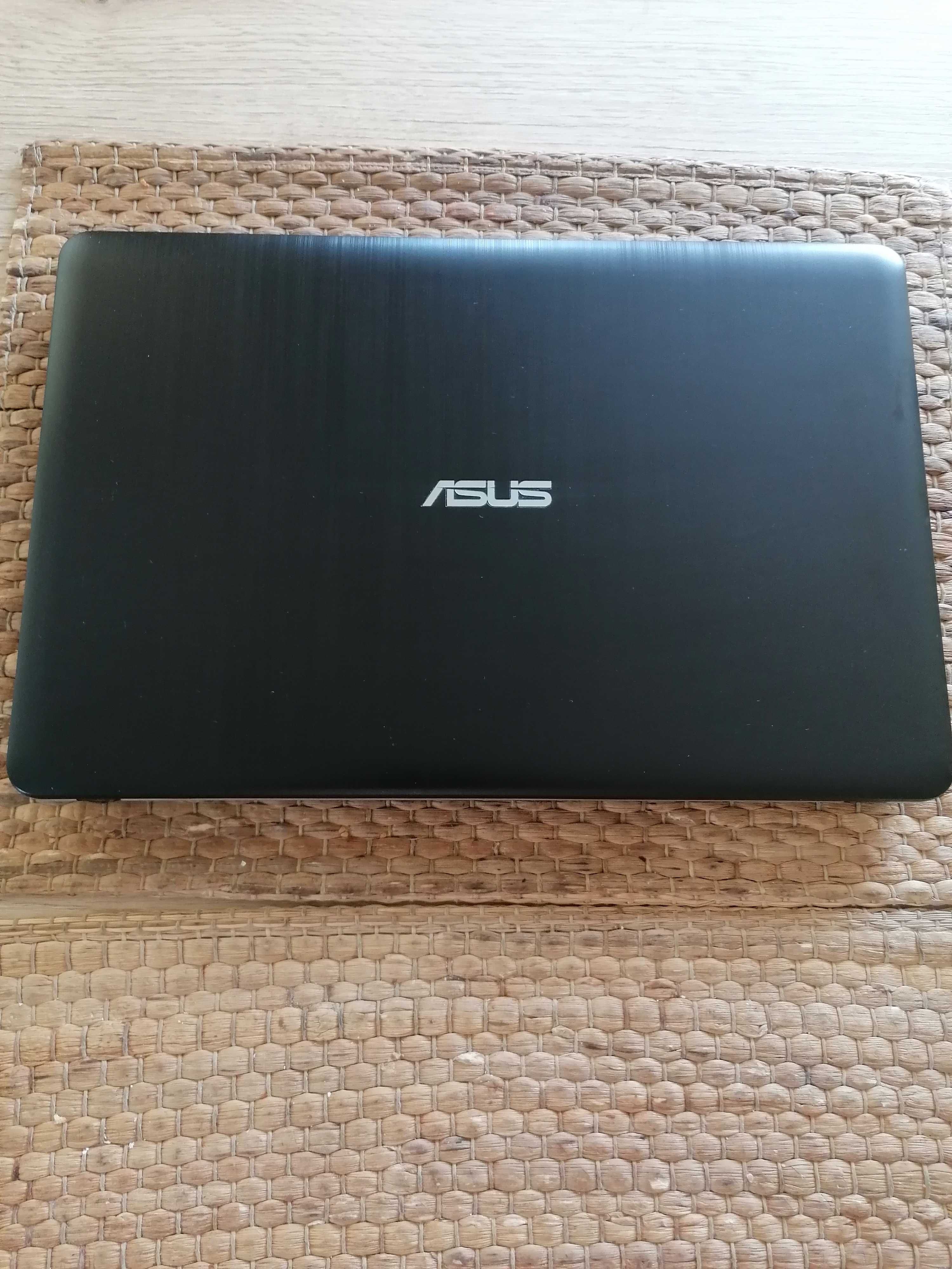 Лаптоп Asus Vivo Book Intel model 8265NGW