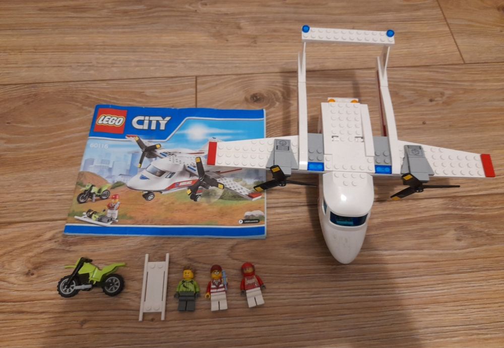 lego city avion salvare