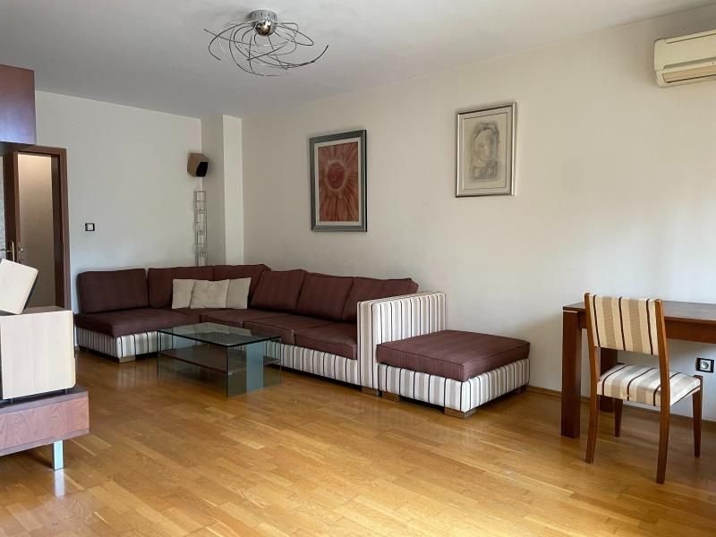 Дава се под наем Тристаен апартамент в София, Хиподрума - 108 кв.м за 750 € - Снимка #2