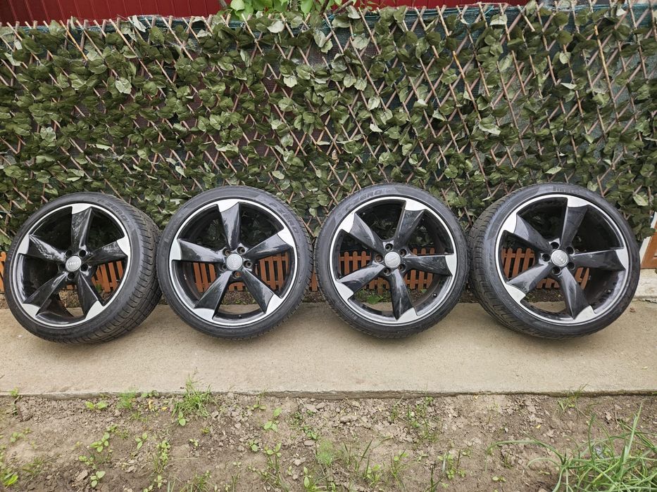 Vand anvelope cu jante 1250 Euro