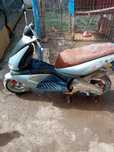 Vand scuter aprilia area 51.