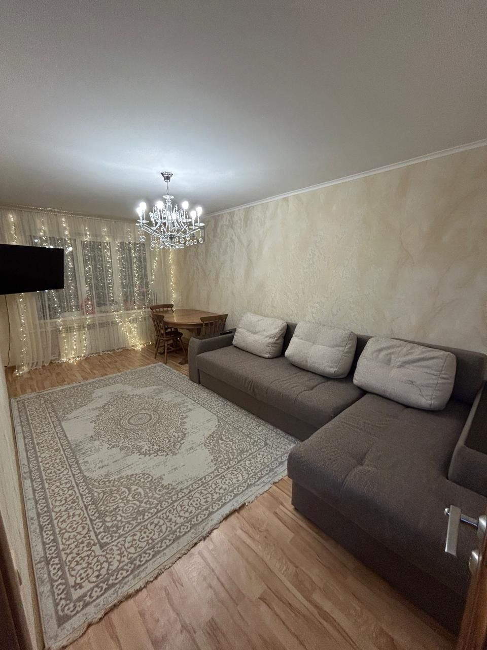 Продам 3ком квартиру, на 8 микр