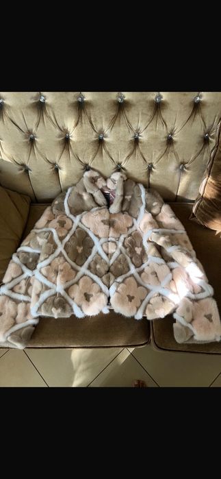 Vând blana de nurca ( vizon)