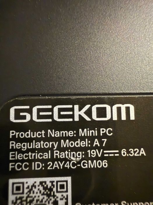 Geekom A7 Mini PC`Ryzen 9-7940HS/64GB DDR5/2000GB SSD NVMe Gen 4