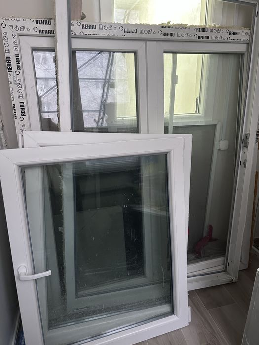 Termopane aproape noi Rehau