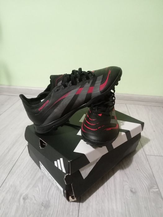 Adidas predator TF