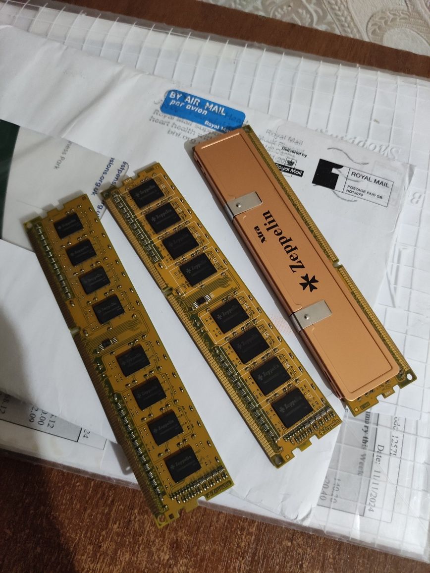 ОЗУ 10gb (4+4+2)