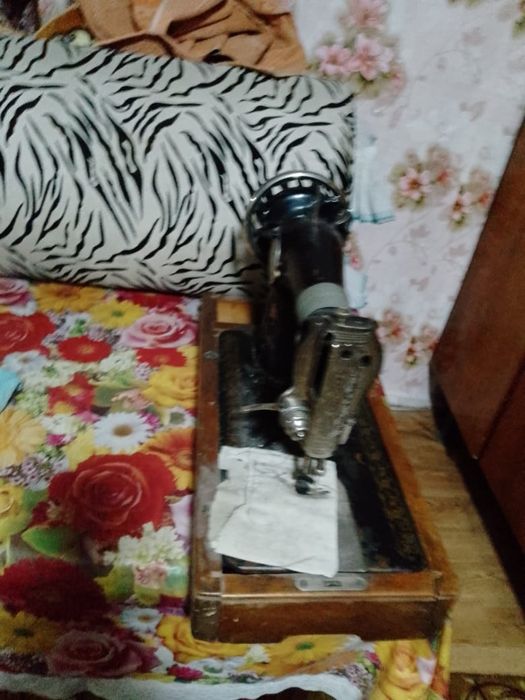 срочно продам Швейная машинка