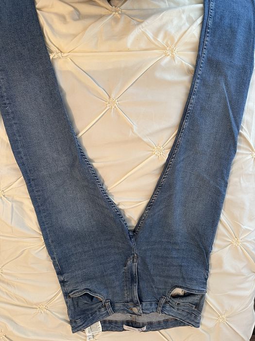 Мъжки дънки на Zara