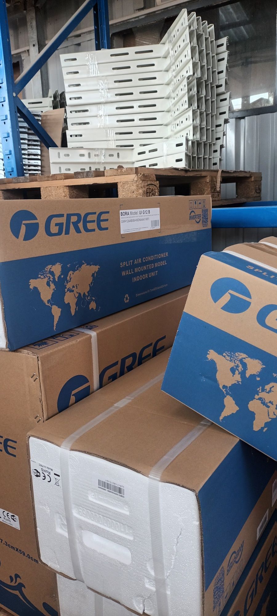 Aparat AC Gree Bora A4 Silver 12000 BTU Inverter/Wi-FI