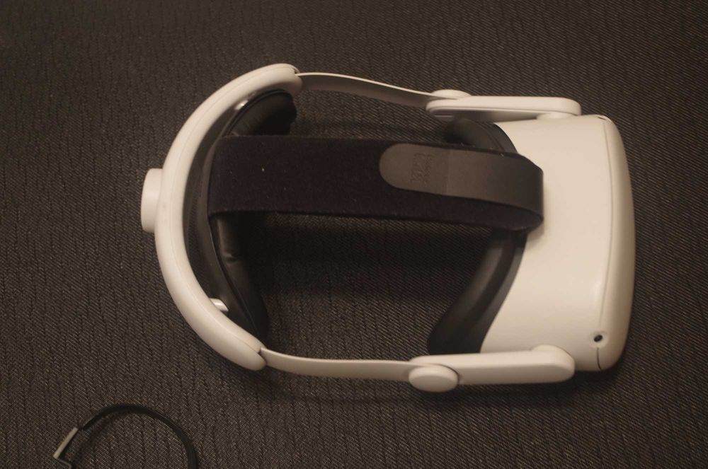 Oculus Meta Quest 2 64GB +