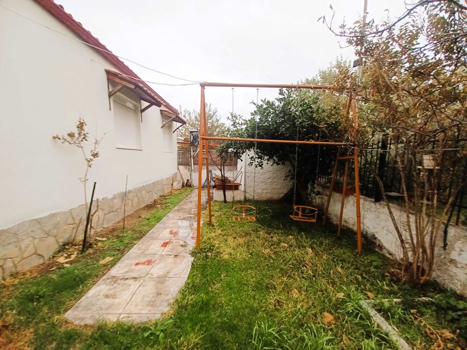 Продава къща 62 м2 с двор 229 м2 в кв. Ривиера, Аспровалта, Гърция