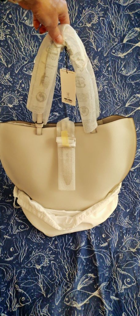 FURLA Unica XL естествена кожа
