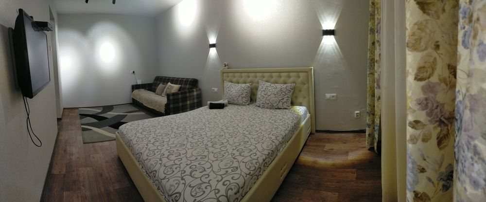 С горячей водой!  1ком строитель,  чистую уютну в