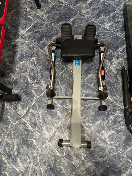 Уред за гребане тренажор