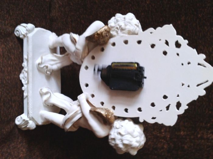 Часовник -настолен гипсов