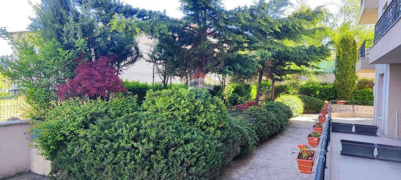 Продава се Двустаен апартамент в Бяла - 67 кв.м за 941 €/кв.м - Снимка #18