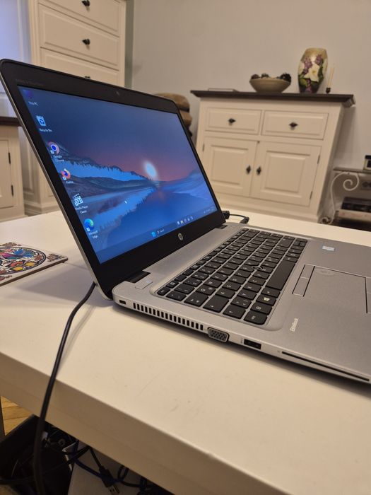 Laptop ultraslim Hp i5 ssd ddr4