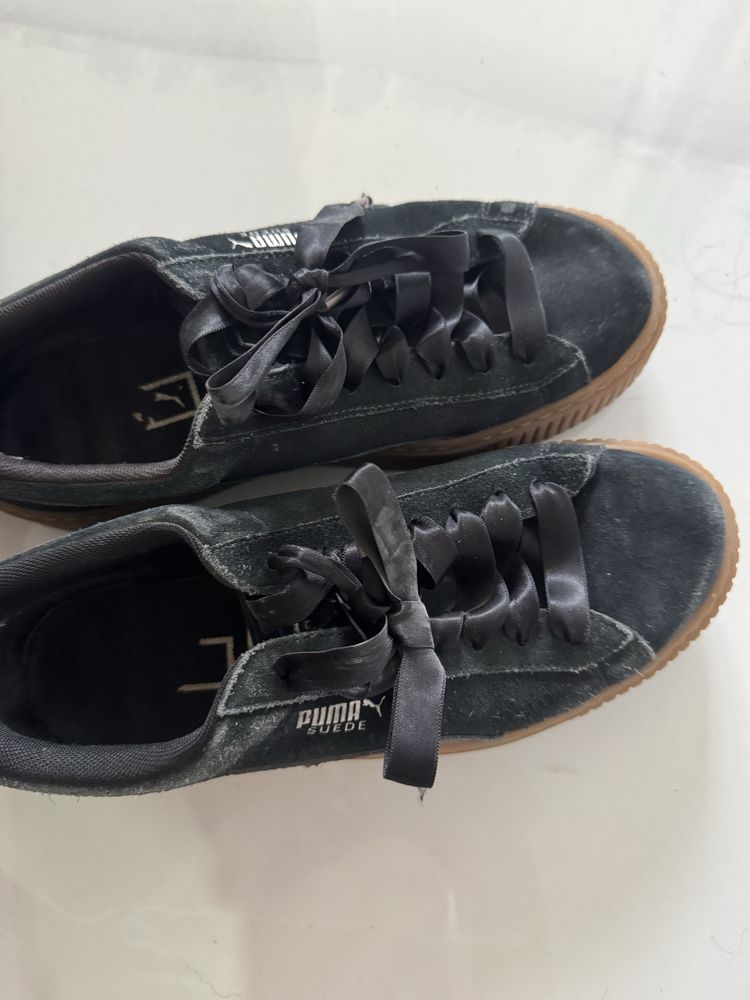 Два чифта обувки на Puma.