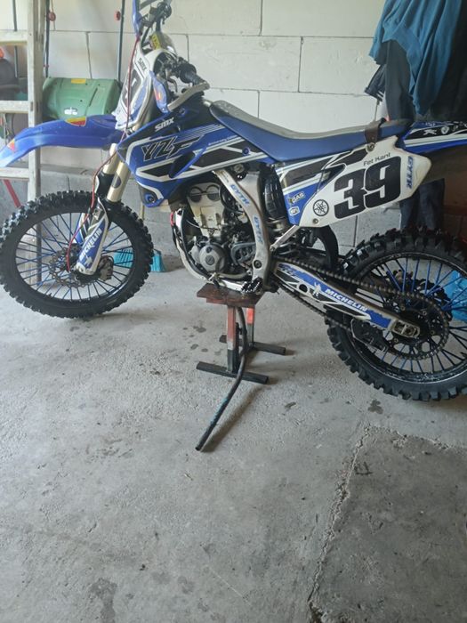 Vând yzf 250 2008!
