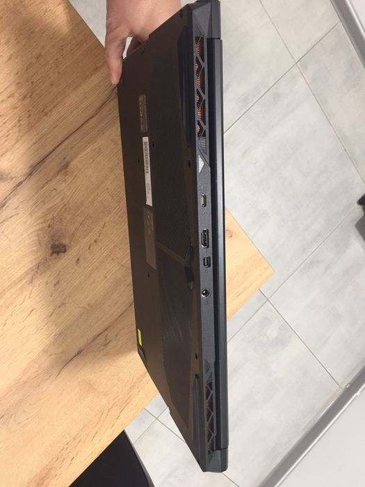 Лаптоп Gigabyte 17 inch