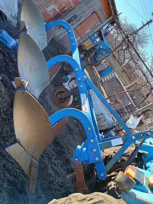 Плуг AKTASLAR 3x35 - 14' като НОВ