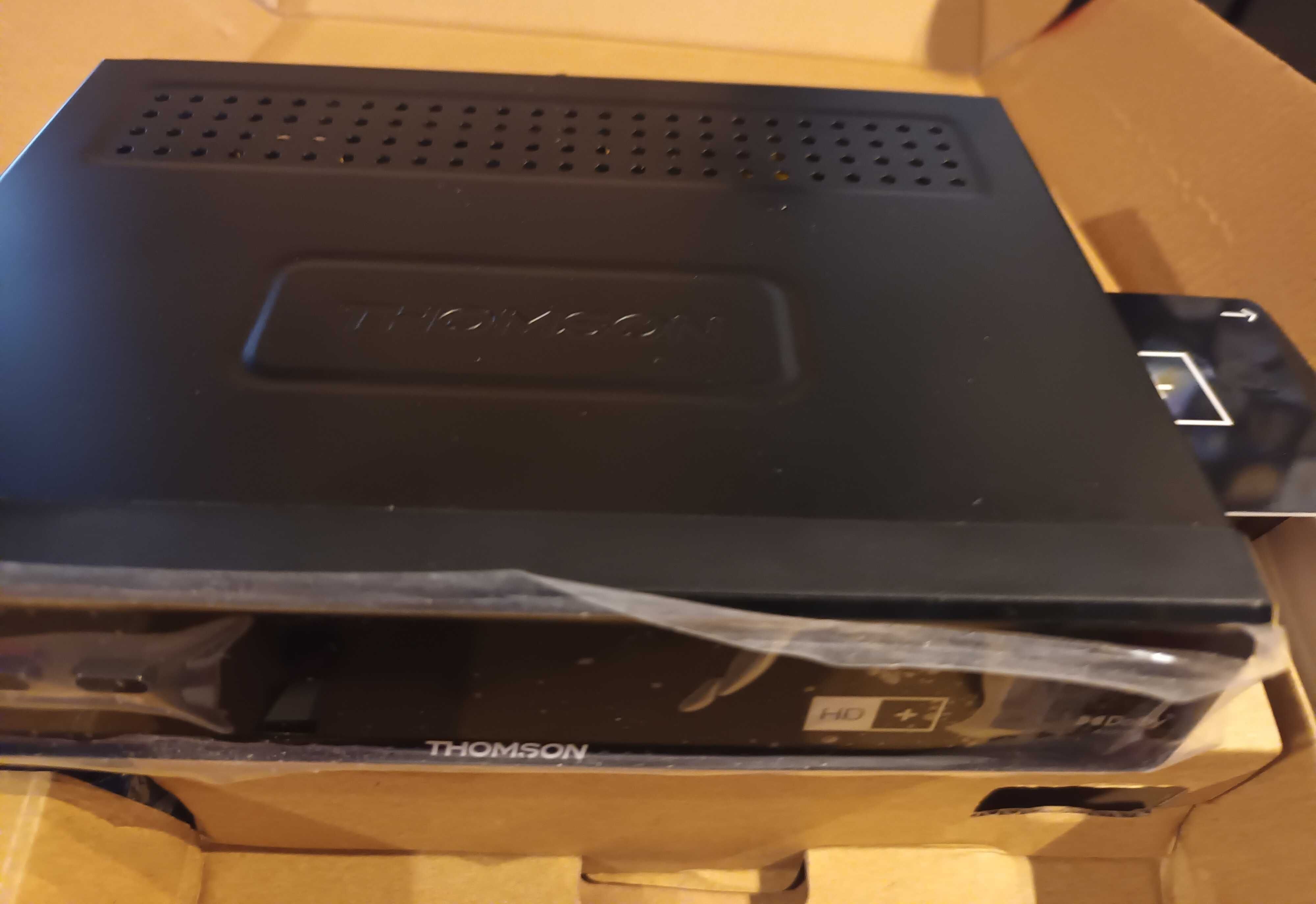 Сателитен приемник Thomson THS844  цифров HD чисто нов, USB,HDMI,SCART