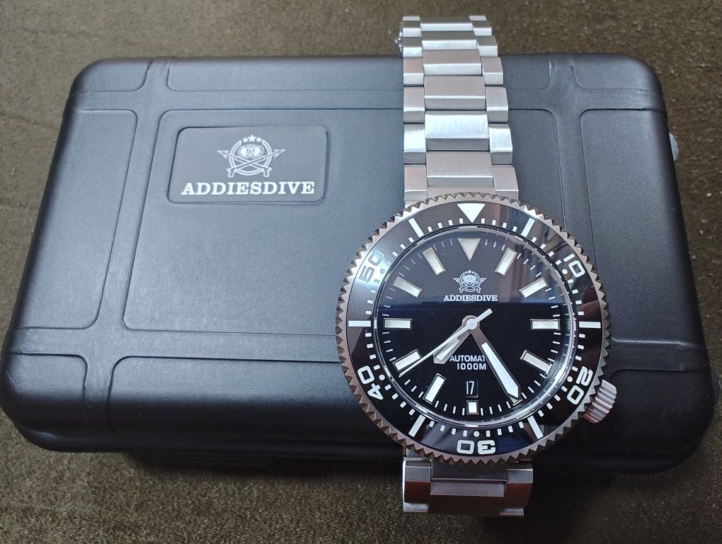 ADDIESDIVE Diver WR 1000 чисто нов