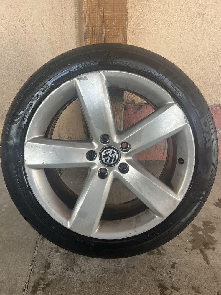 Оригинални джанти 18 с гуми за VW