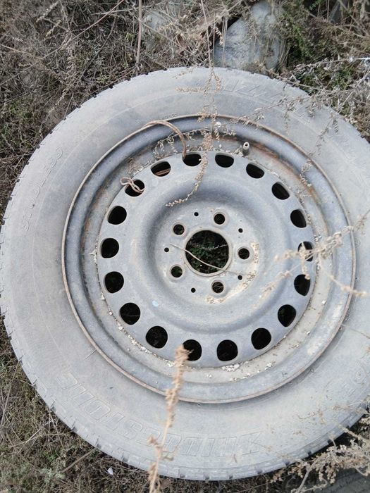 диск металлический для колеса с 5 -ю дырками