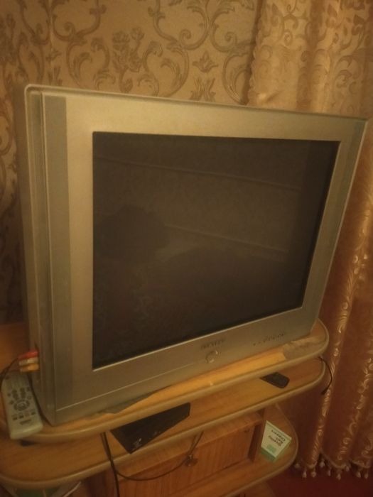 Продам телевизор