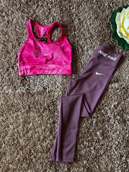 Дамски екипи Nike