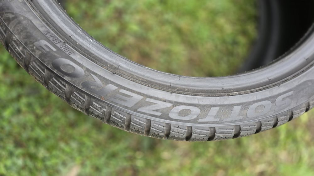 245 40 20 и 275 35 20 зимни гуми Pirelli Sotto Zero 3 RFT спорт пакет
