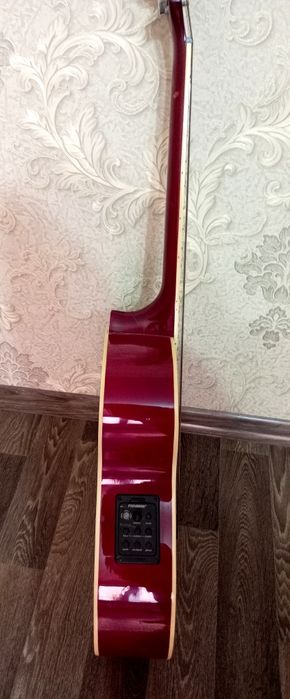 Гитара акустическая