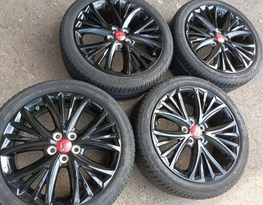 17" оригинални алуминиеви джанти за Toyota Yaris hybrid 19-24г