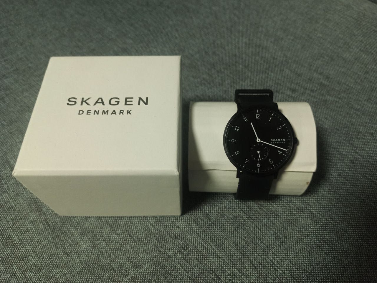 Стильные часы Skagen с силиконовым ремешком. Из США. Новое