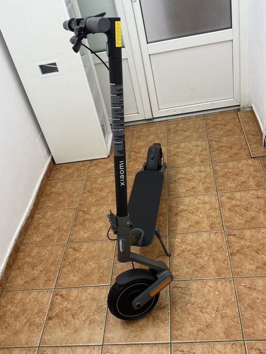 Trotineta electrica Xiaomi Electric Scooter 4 Ultra, ca Noua