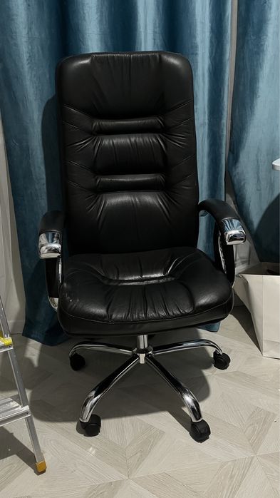 Кресло офисная в отличном состоянии