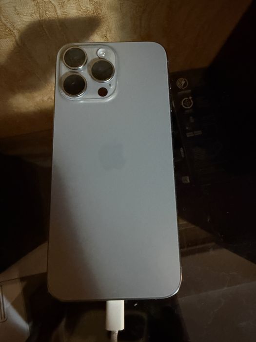 Продам обмен  IPhone 15 Pro Max 256 натуральный титан