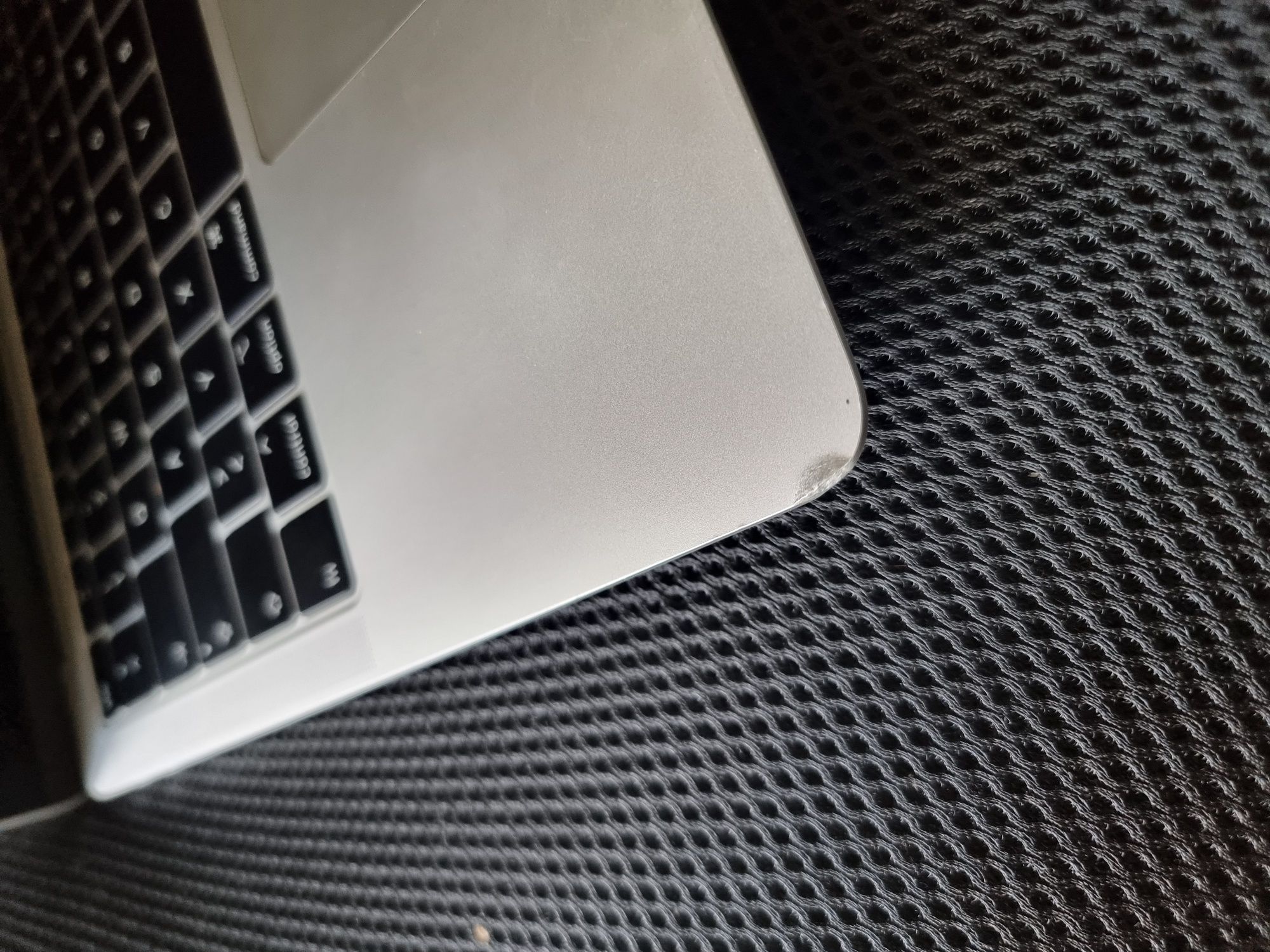 Macbook air 2019 13" 8gb