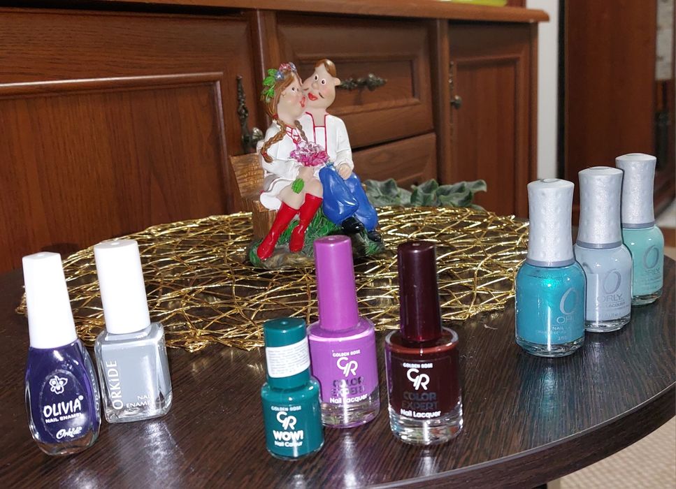 Лаки    для     ногтей