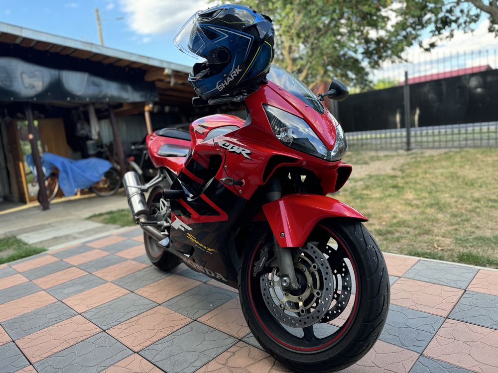 Honda F4i sport 2001