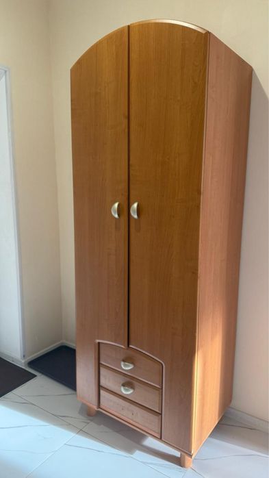 Продам шкаф в хорошем состоянии